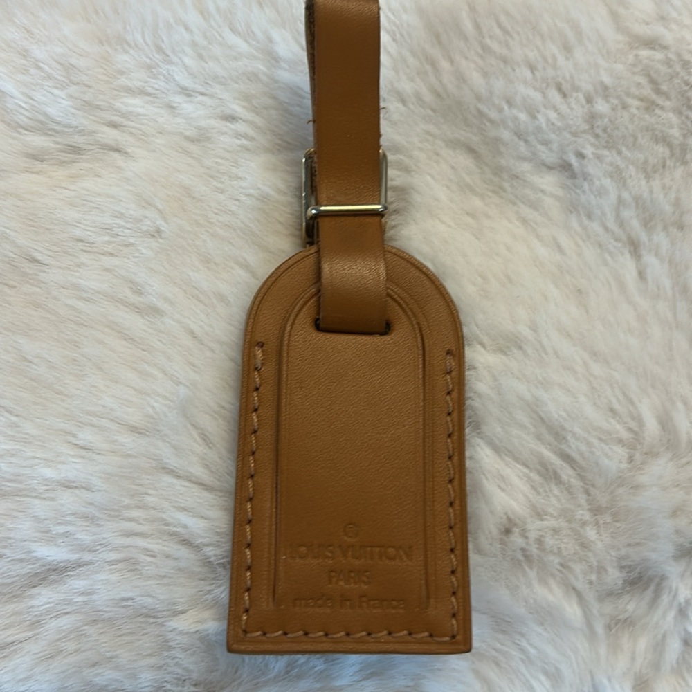 Louis Vuitton Brown Tag - Picture 3 of 11
